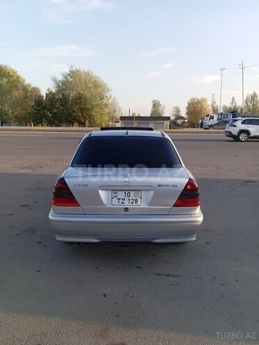 Mercedes C 200 1998, 301,248 km - 2.0 l - Ucar