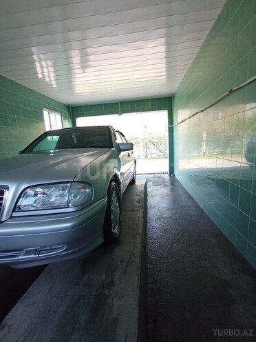 Mercedes C 200 1998, 301,248 km - 2.0 l - Ucar