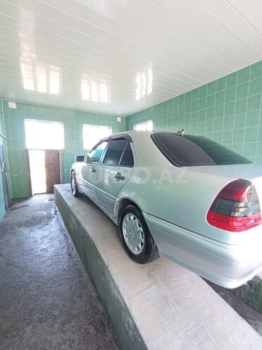 Mercedes C 200 1998, 301,248 km - 2.0 l - Ucar