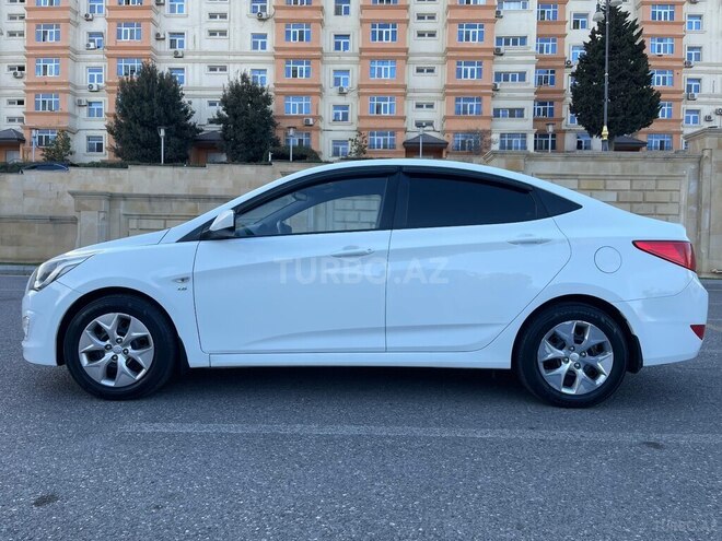 Hyundai Accent 2015, 126,500 km - 1.6 l - Bakı