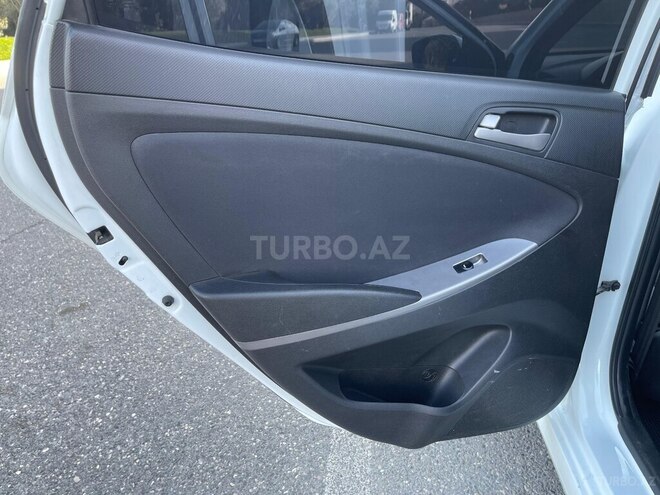 Hyundai Accent 2015, 126,500 km - 1.6 l - Bakı