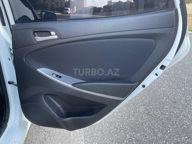 Hyundai Accent 2015, 126,500 km - 1.6 l - Bakı