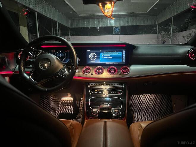 Mercedes E 220 d 2016, 181,000 km - 2.0 l - Sabirabad