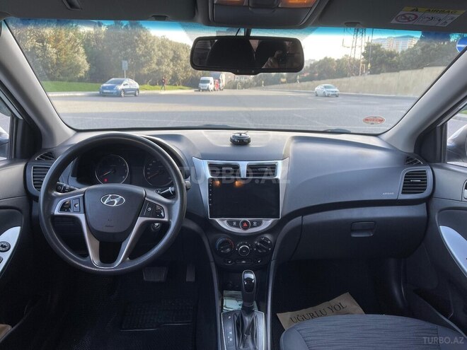 Hyundai Accent 2015, 126,500 km - 1.6 l - Bakı