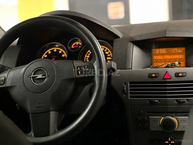 Opel Astra 2004, 270,000 km - 1.4 л - Gəncə