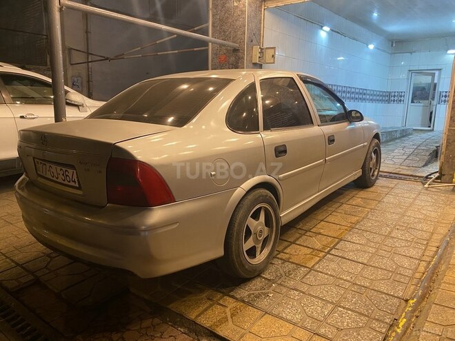 Opel Vectra 2000, 229,000 km - 1.8 l - Bakı