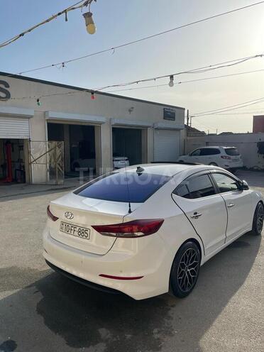 Hyundai Avante 2016, 218,000 km - 1.6 л - Bakı