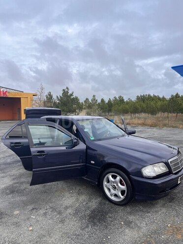 Mercedes C 200 1998, 427,000 km - 2.0 л - Sumqayıt