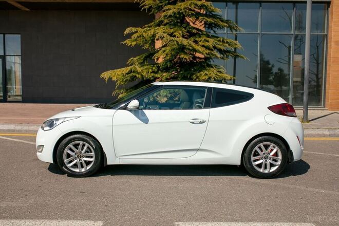 Hyundai Veloster 2012, 130,000 km - 1.6 l - Bakı