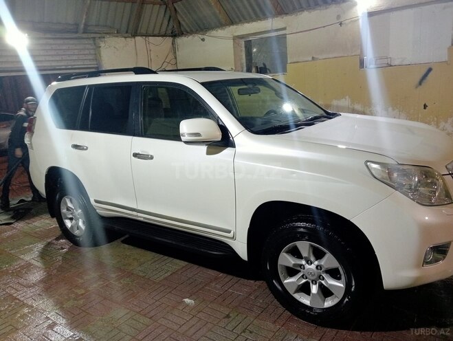 Toyota Land Cruiser Prado 2013, 190,000 km - 3.0 l - Bakı