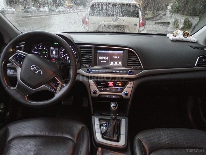 Hyundai Avante 2015, 222,000 km - 1.6 л - Bakı