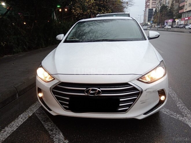 Hyundai Avante 2015, 222,000 km - 1.6 л - Bakı