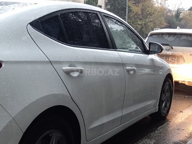 Hyundai Avante 2015, 222,000 km - 1.6 л - Bakı
