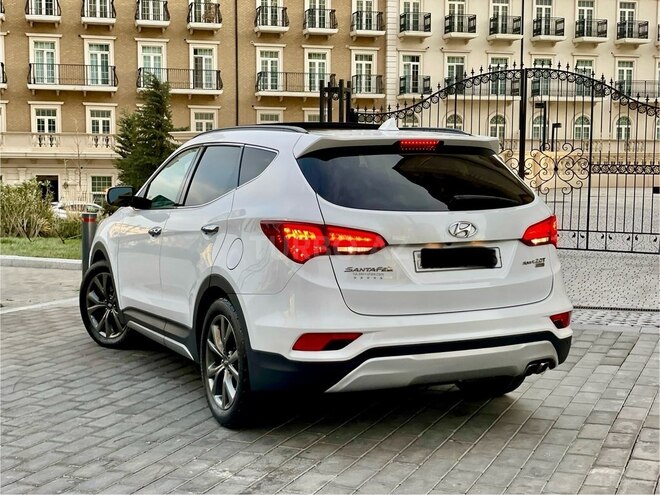 Hyundai Santa Fe 2017, 107,117 km - 2.0 л - Bakı