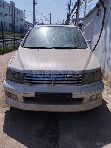 Mitsubishi  2000, 257,000 km - 2.4 л - Bakı