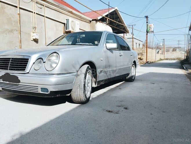 Mercedes E 230 1995, 370,000 km - 2.3 l - Bakı