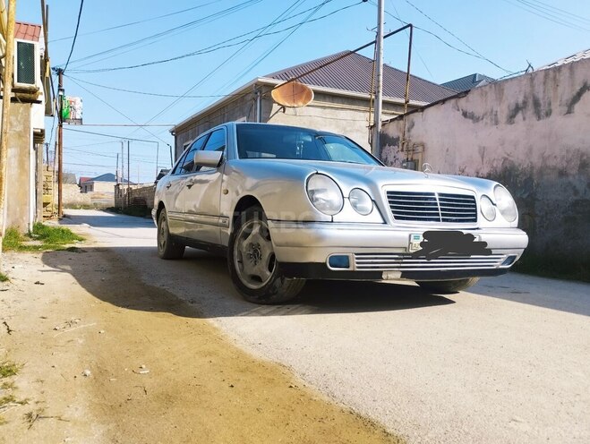 Mercedes E 230 1995, 370,000 km - 2.3 l - Bakı