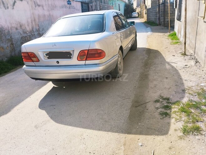 Mercedes E 230 1995, 370,000 km - 2.3 l - Bakı
