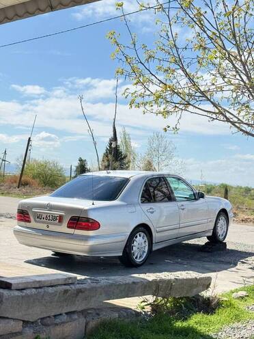 Mercedes E 240 2000, 277,000 km - 2.4 l - Şəmkir