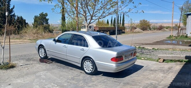 Mercedes E 240 2000, 277,000 km - 2.4 l - Şəmkir