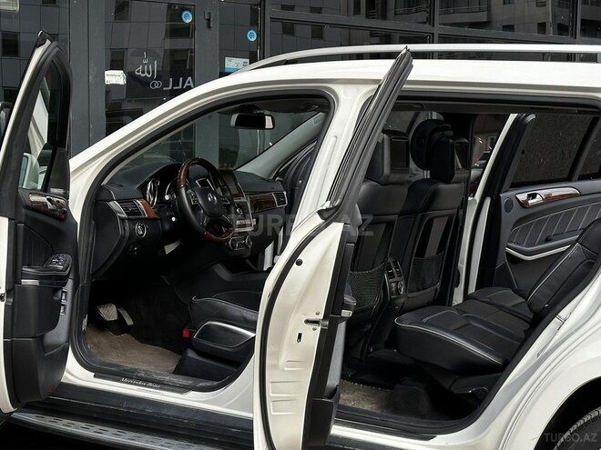 Mercedes GL 500 4MATIC 2013, 235,000 km - 4.7 l - Bakı