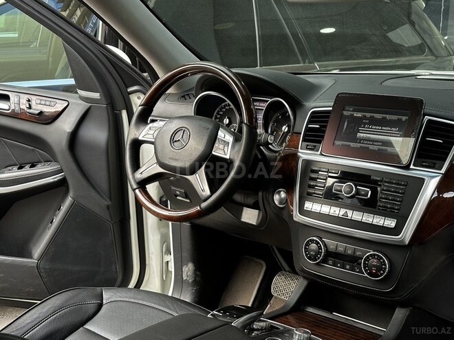 Mercedes GL 500 4MATIC 2013, 235,000 km - 4.7 l - Bakı