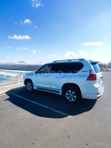 Toyota Land Cruiser Prado 2011, 177,000 km - 2.7 л - Naxçıvan