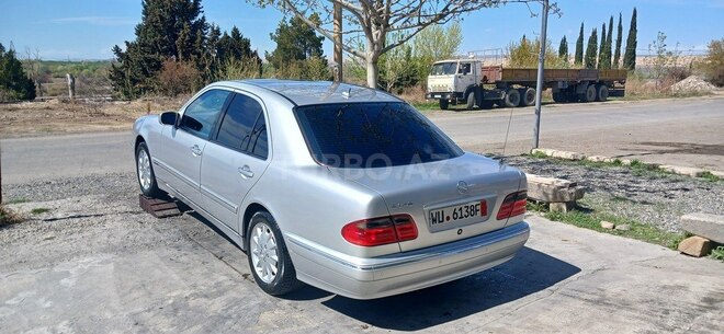 Mercedes E 240 2000, 277,000 km - 2.4 l - Şəmkir