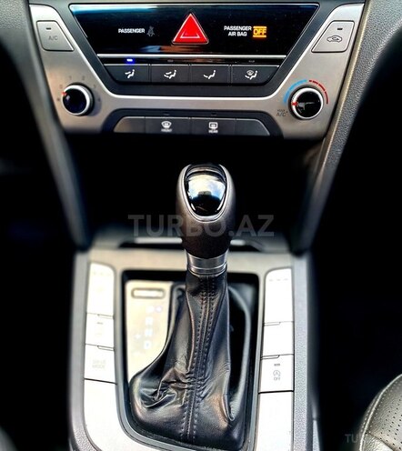 Hyundai Avante 2015, 207,000 km - 1.6 л - Bakı