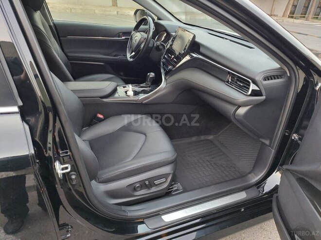 Toyota Camry-11