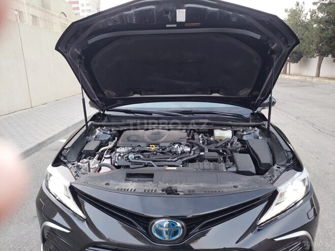 Toyota Camry-18