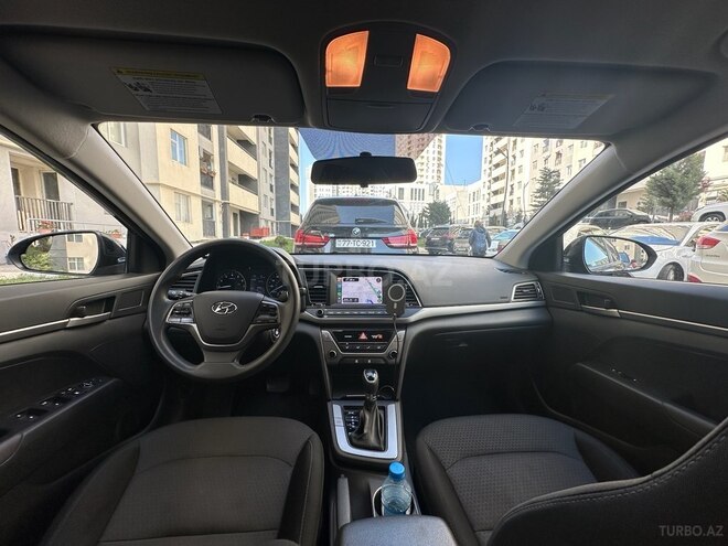 Hyundai Elantra 2018, 127,138 km - 2.0 l - Bakı