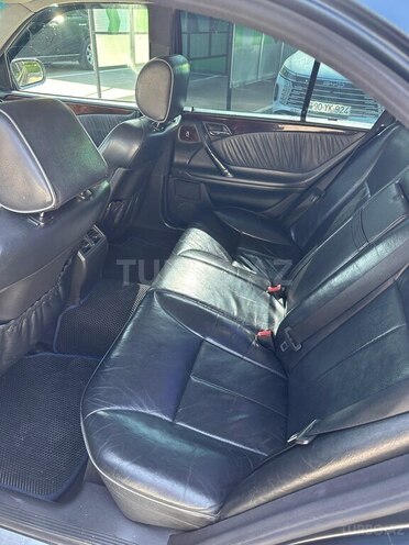 Mercedes E 220 d 2000, 440,000 km - 2.2 l - Bakı