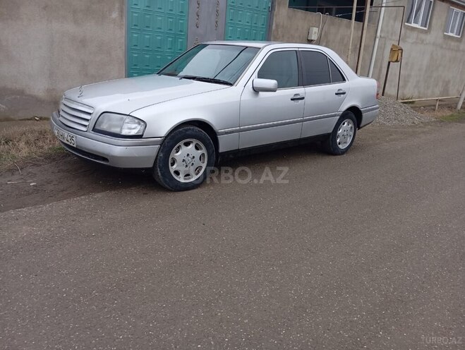 Mercedes C 200 1996, 52,000 km - 2.0 л - Quba