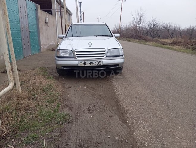 Mercedes C 200 1996, 52,000 km - 2.0 л - Quba