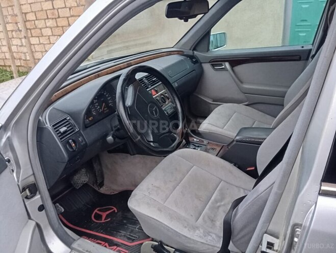 Mercedes C 200 1996, 52,000 km - 2.0 л - Quba