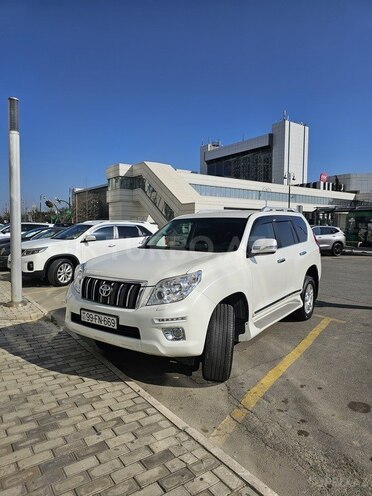 Toyota Land Cruiser Prado 2013, 62,000 km - 2.7 l - Quba