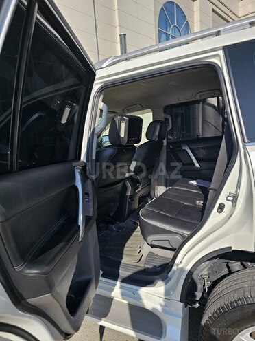 Toyota Land Cruiser Prado 2013, 62,000 km - 2.7 l - Quba