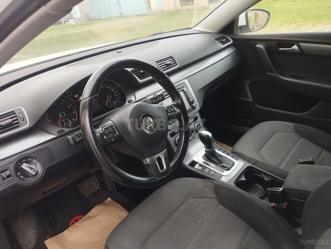 Volkswagen Passat 2014, 103,864 km - 1.8 л - Masallı
