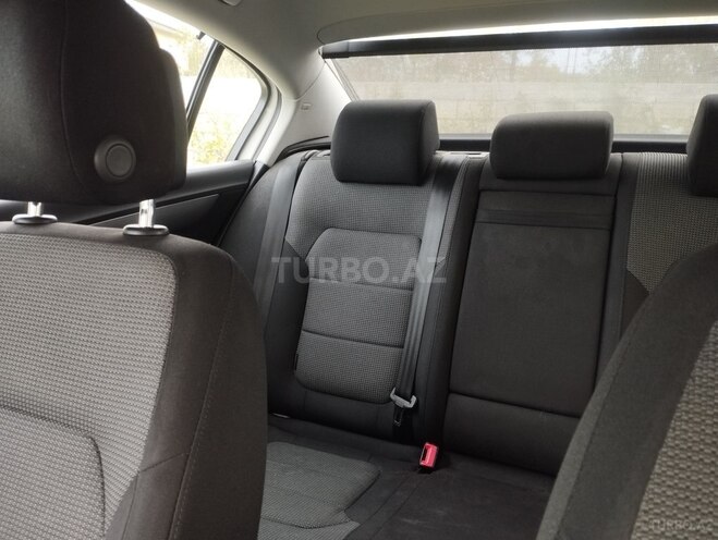 Volkswagen Passat 2014, 103,864 km - 1.8 л - Masallı