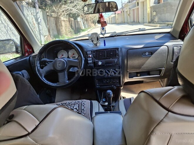 Volkswagen Polo 1995, 300,000 km - 1.6 l - Bakı