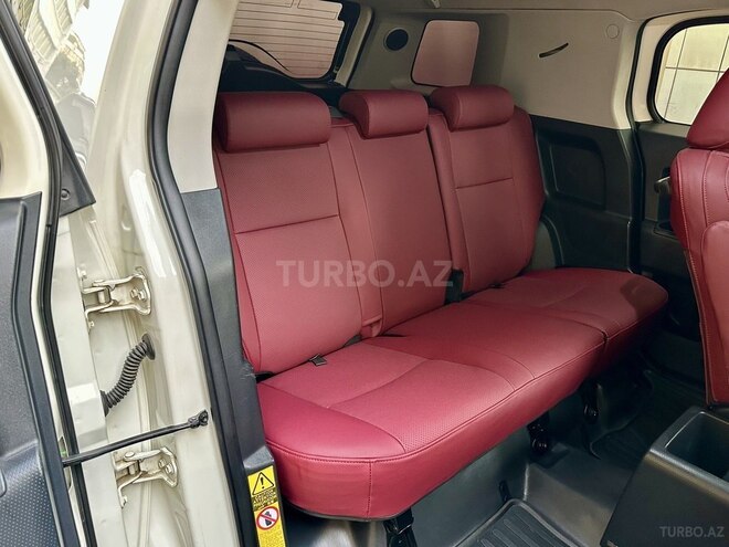 Toyota FJ Cruiser-10