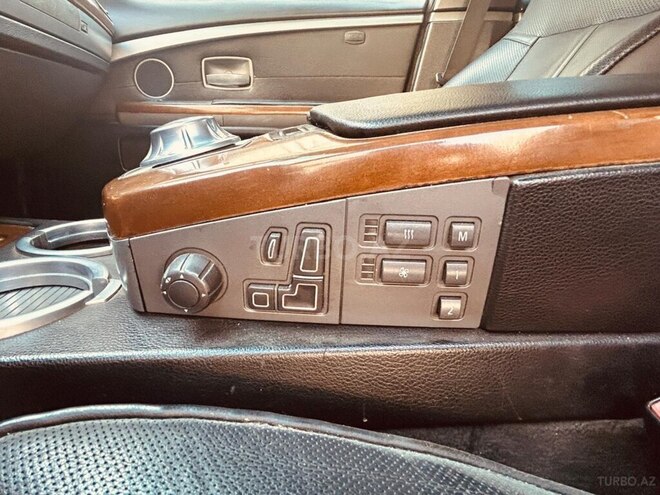 BMW 745 2002, 365,000 km - 4.4 l - Bakı