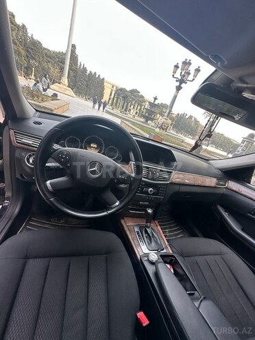 Mercedes E 220 d 2011, 250,000 km - 2.2 l - Sumqayıt