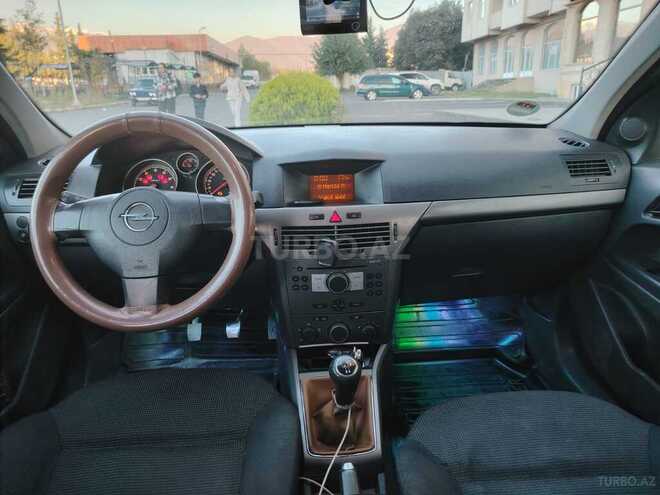 Opel Astra 2005, 284,555 km - 1.4 l - Zaqatala