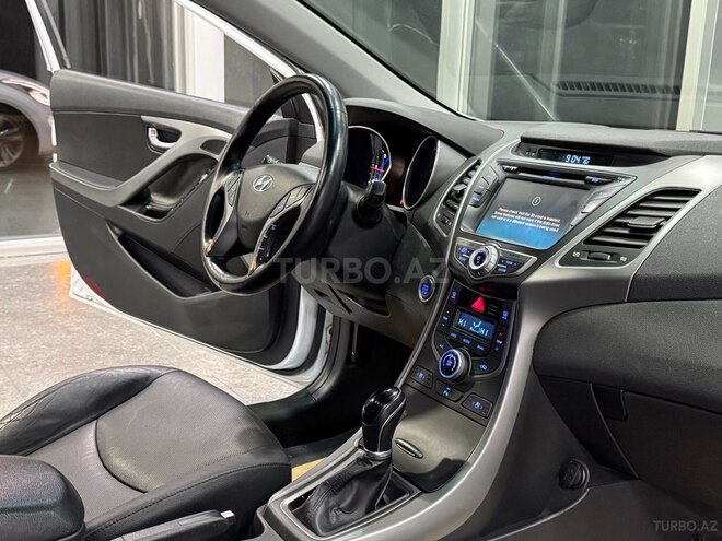 Hyundai Avante 2015, 181,000 km - 1.6 л - Xırdalan