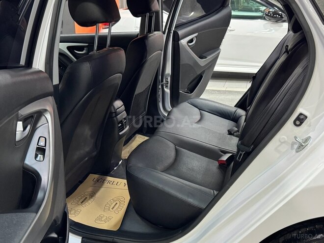 Hyundai Avante 2015, 181,000 km - 1.6 л - Xırdalan