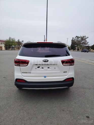 Kia Sorento-5