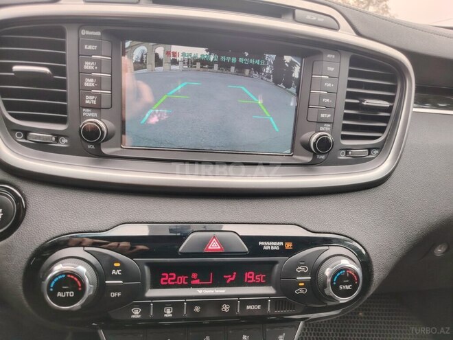 Kia Sorento-10