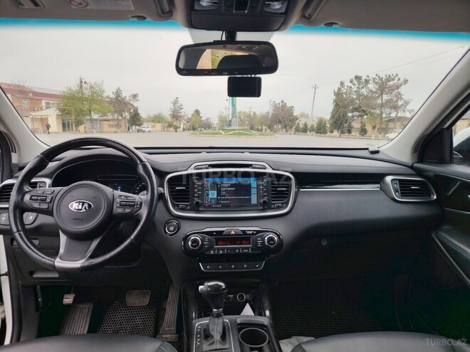 Kia Sorento-15